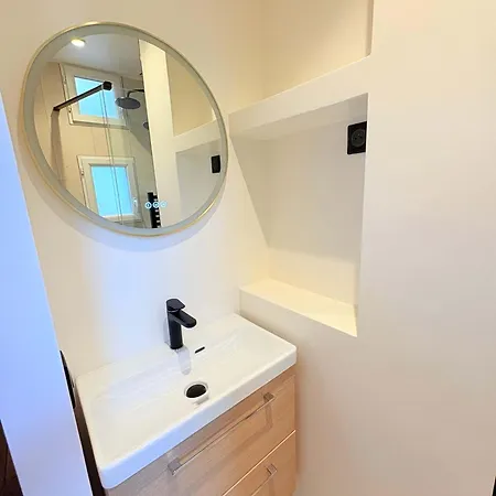 Signature Champs Elysees Ac By Melvane Apartment *