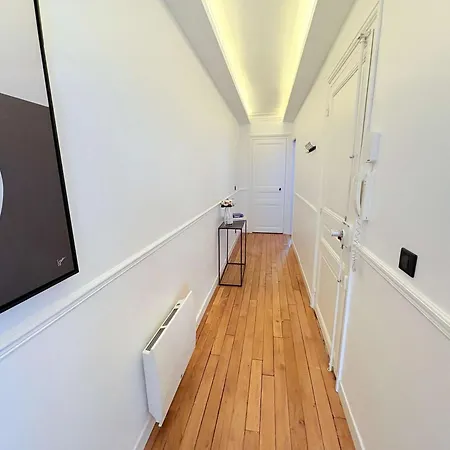 Golden Triangle Ac By Melvane