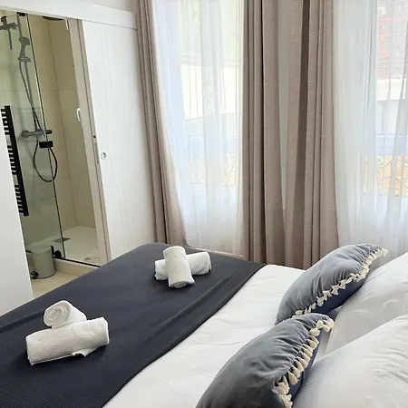Golden Triangle Ac By Melvane Apartamento *