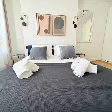 Signature Champs Elysees Ac By Melvane Appartement