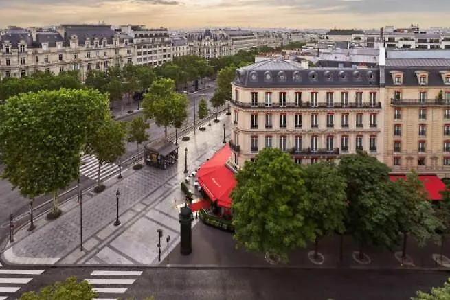Daire Golden Triangle Ac By Melvane Paris
