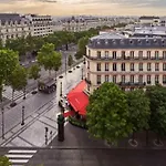Daire Golden Triangle Ac By Melvane Paris