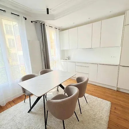 Golden Triangle Ac By Melvane Apartment Paris